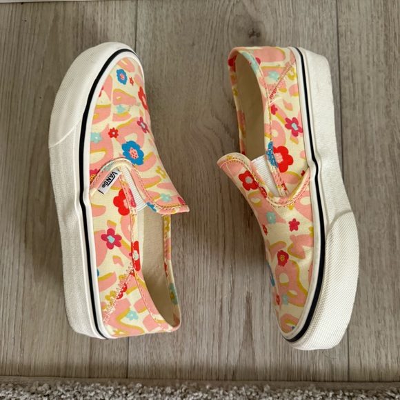 Vans - Picture 4 of 4